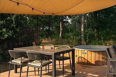 Forest Lodge with Hot Tub & Sauna | 2 pers.
