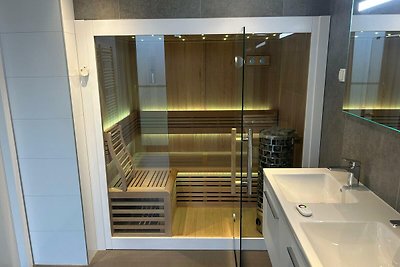 Wasserlodge 2 Deluxe mit Sauna und Hot Tub