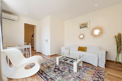 Charlotte By Terry's Homes - Palais