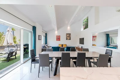 Valentine By Terry's Homes - Centre