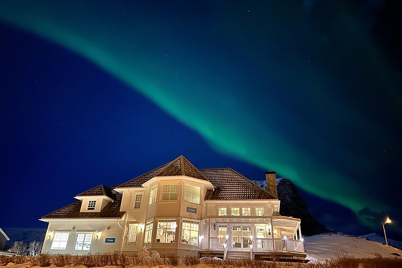 Luxuriöse Villa am Meer mit atemberaubendem Ozeanblick.