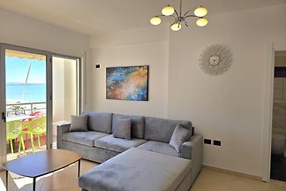 Brisa del Mar Beachfront Apartment 116