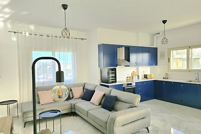 Perla Modern Penthouse 216