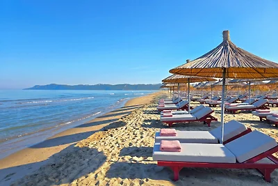 Perla Holiday Homes 202