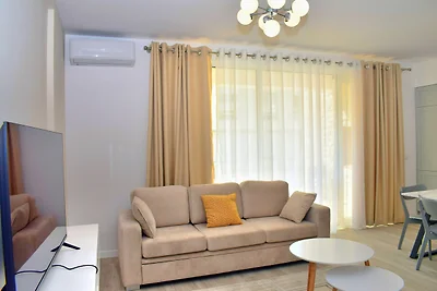 White Moon Apartments 302