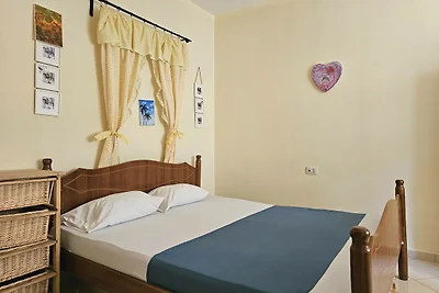 Front line apartment in Saranda - 254