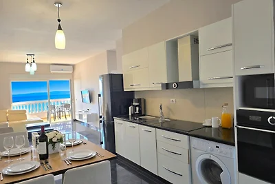 ALS018 - Juha Apartment