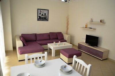 Holiday Apartment With Sea View - 154