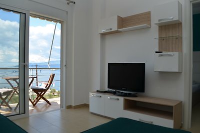 One Bedroom Apartment With Sea View - 060