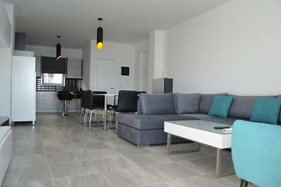 Wonderful Apartment in Saranda - 272
