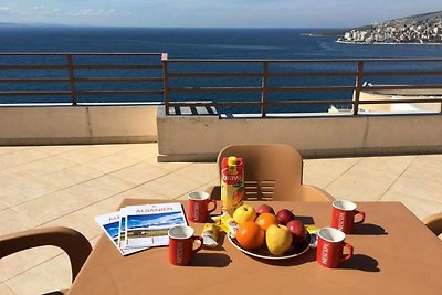 Penthouse with Big Terrace And Sea View-090