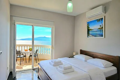 ALS018 - Juha Apartment