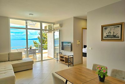 Sea View Apartment in Saranda- 214