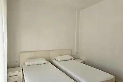ALS100 - Svein Apartment