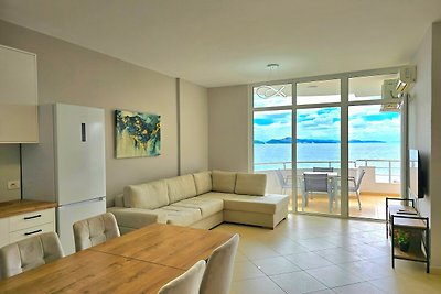 Sea View Apartment in Saranda- 214