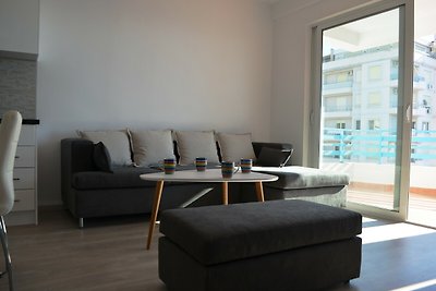 One Bedroom Apartment With Sea View - 185