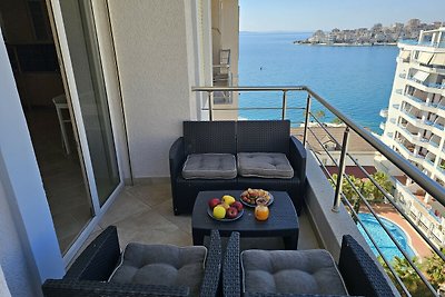 Holiday Apartment With Sea View - 180