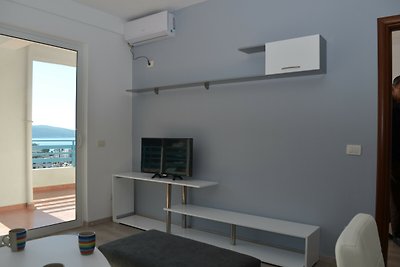 One Bedroom Apartment With Sea View - 185