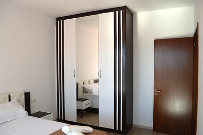 One Bedroom Apartment With Sea View - 185