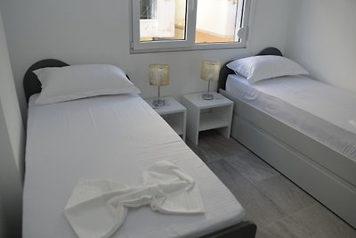 Wonderful Apartment in Saranda - 272