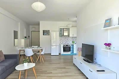 Sea View Apartment - 283