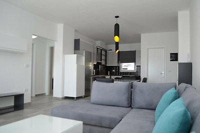 Wonderful Apartment in Saranda - 272