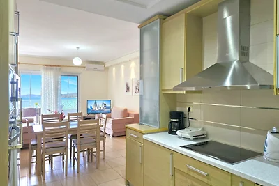 ALS269- Eli Beach front apartment in Saranda