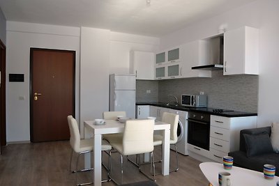 One Bedroom Apartment With Sea View - 185