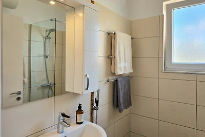 ALS018 - Juha Apartment