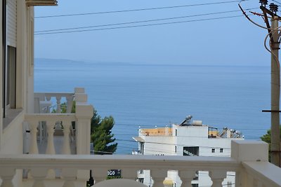 Holiday Apartment With Sea View - 154