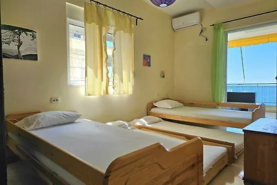 Front line apartment in Saranda - 254