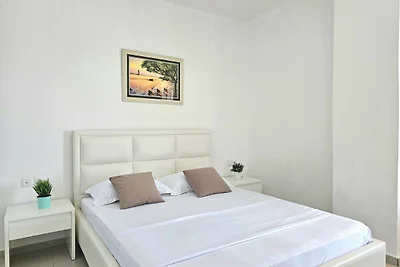 Beautifu Sea View Apartment in Saranda - 271