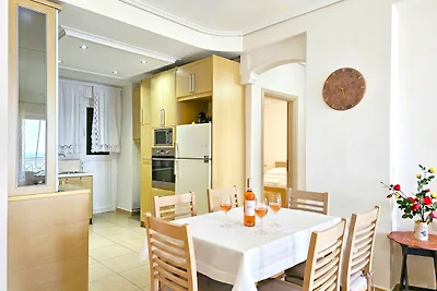 ALS269- Eli Beach front apartment in Saranda