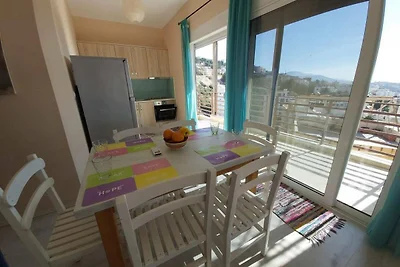 Penthouse With Terrace - 090