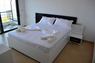 Sea View Apartment - 186