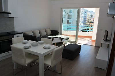 One Bedroom Apartment With Sea View - 185