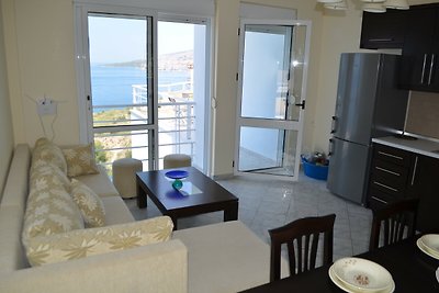 Holiday Apartment With Sea View - 061