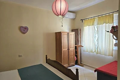 Front line apartment in Saranda - 254
