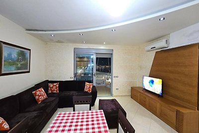 Holiday Apartment Central & Sea View