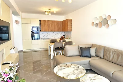 Zoltan Sunset Luxury Apartment