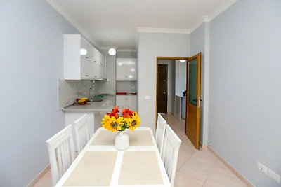 Luna Sea View Apartment 5 floor