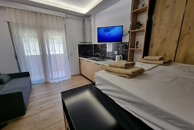 Teo Deluxe Studios - Double Balcony Studio