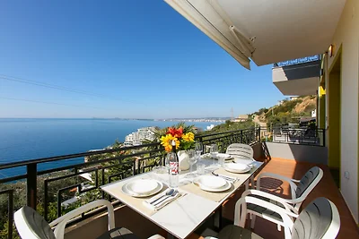 Villa Meminaj With Sea View & Garden