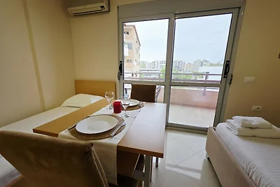 Thoma's K Studios - Balcony Triple Studio