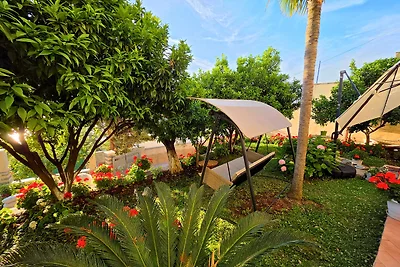 Villa Meminaj With Sea View & Garden