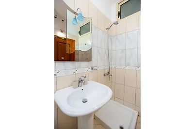 Luna Sea View Apartment 5 floor