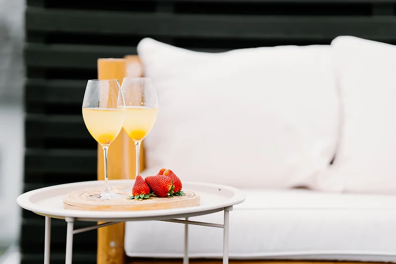 Genieten van uw vakantie met een wijntje op het balkon