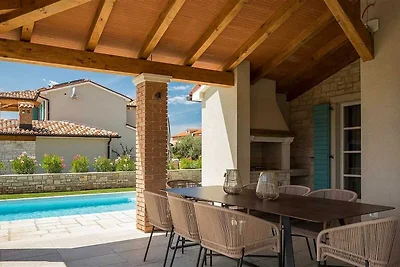 Villa Oaza mit Pool