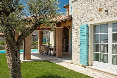 Villa Oaza mit Pool