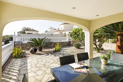 Villa am Kanal 5SZ 5BZ Pool 20m LP Option Motorboot